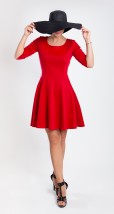  Sukienka rozkloszowana czerwona Sukienka