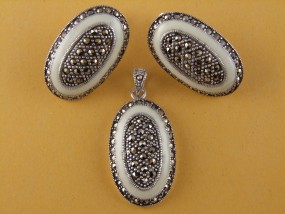 Komplet biżuterii srebrnej