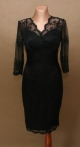  Mała czarna elegancka sukienka koktajlowa w dużych rozmiarach