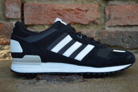  Adidas ZX 700 B24842