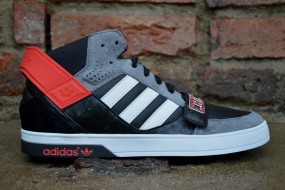  Adidas Hard Court „Chicago Bulls” D66078