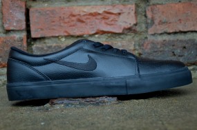  Nike Satire 654431-002