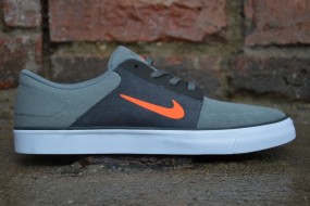  Nike SB Portmore GS 725108-080