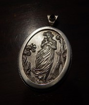  XIX-wieczna biżuteria